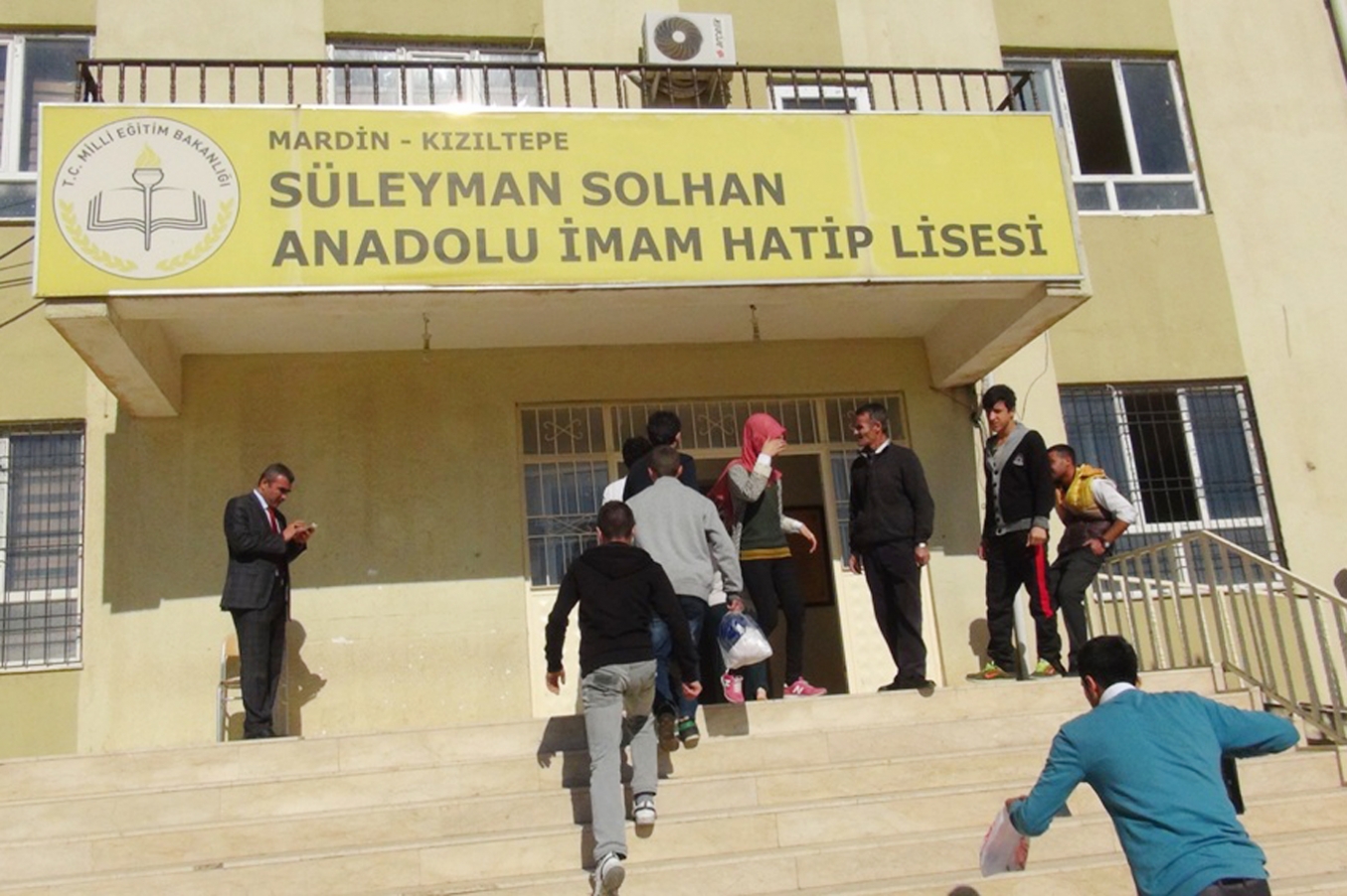 Aracın çarptığı öğrenci hayatını kaybetti Aracın çarptığı öğrenci hayatını kaybetti